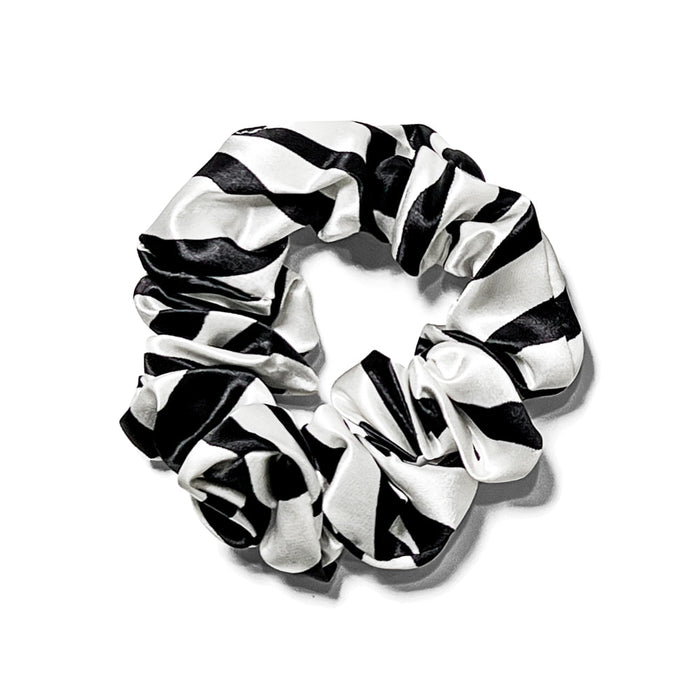 Blissy Zebra Blissy Scrunchies Lifestyle – Mulberry Silk