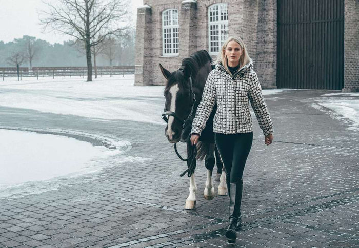 Pikeur A/W 26 Kurtka ocieplana damska softcream krata