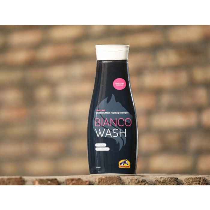 Suchy szampon dla koni Cavalor Bianco Wash 500 ml